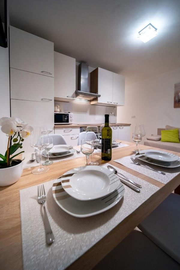 Apartments Arbis Lopar Exterior photo